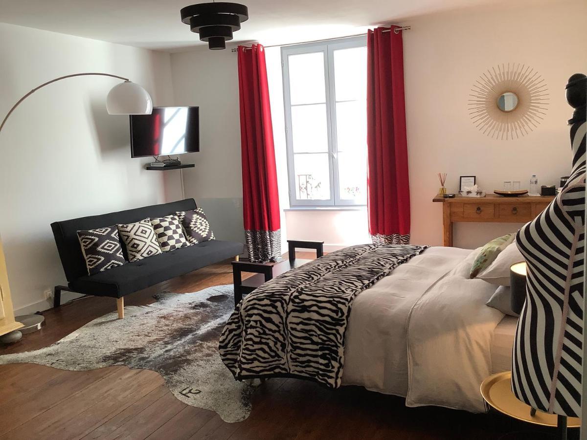 Les Halles Chambre D'Hotes Verteuil-sur-Charente Dış mekan fotoğraf